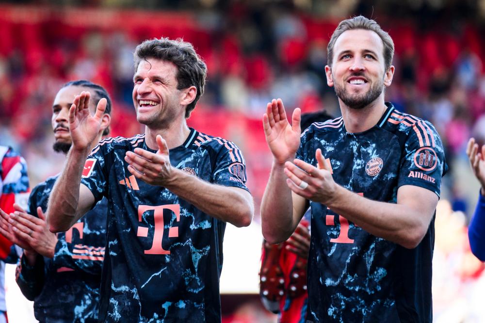 巴拉圭傳奇門將奇拉維特宣布競選總統 職業生涯打進67球.